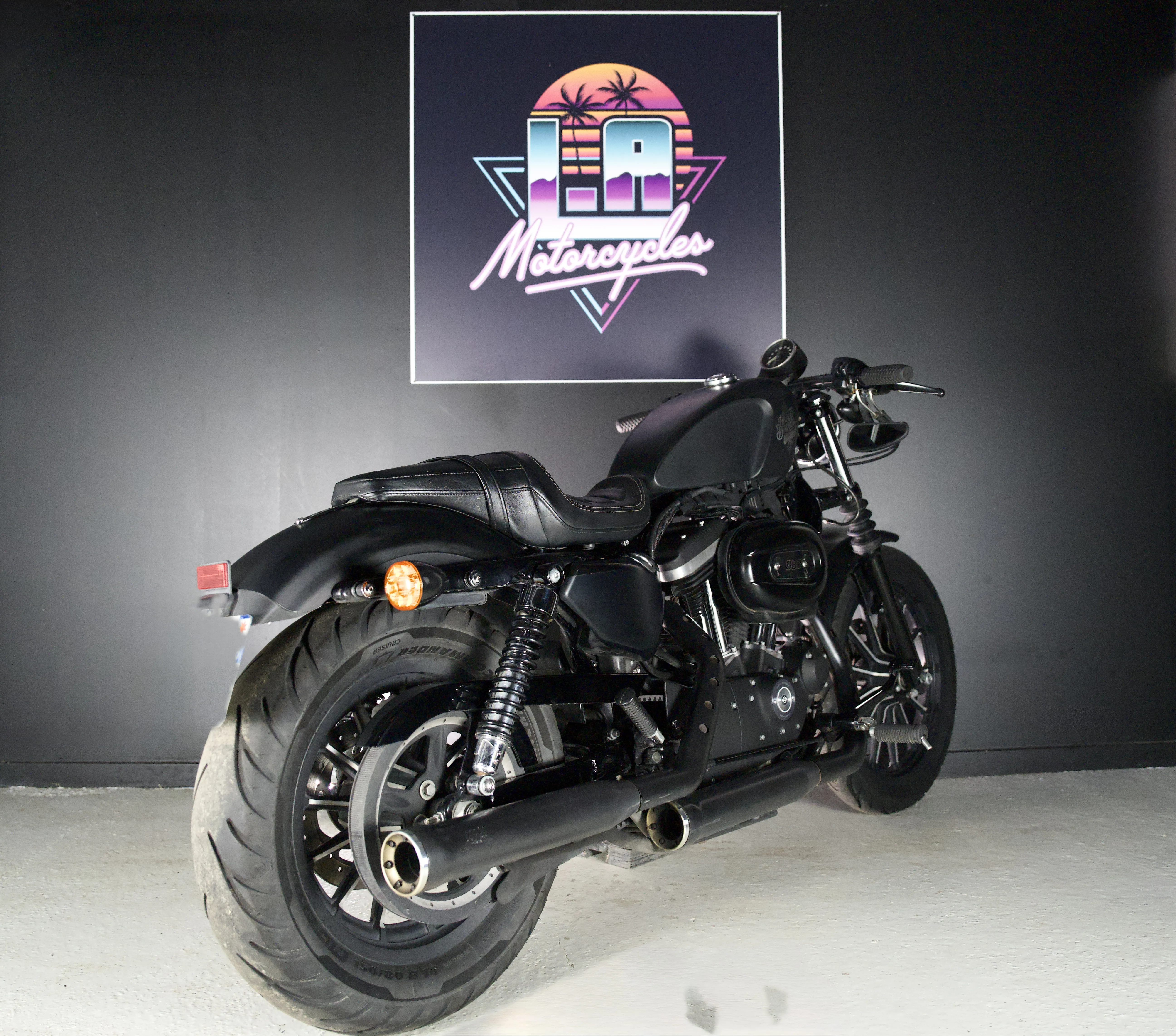 Iron 883 vue de trois-quarts