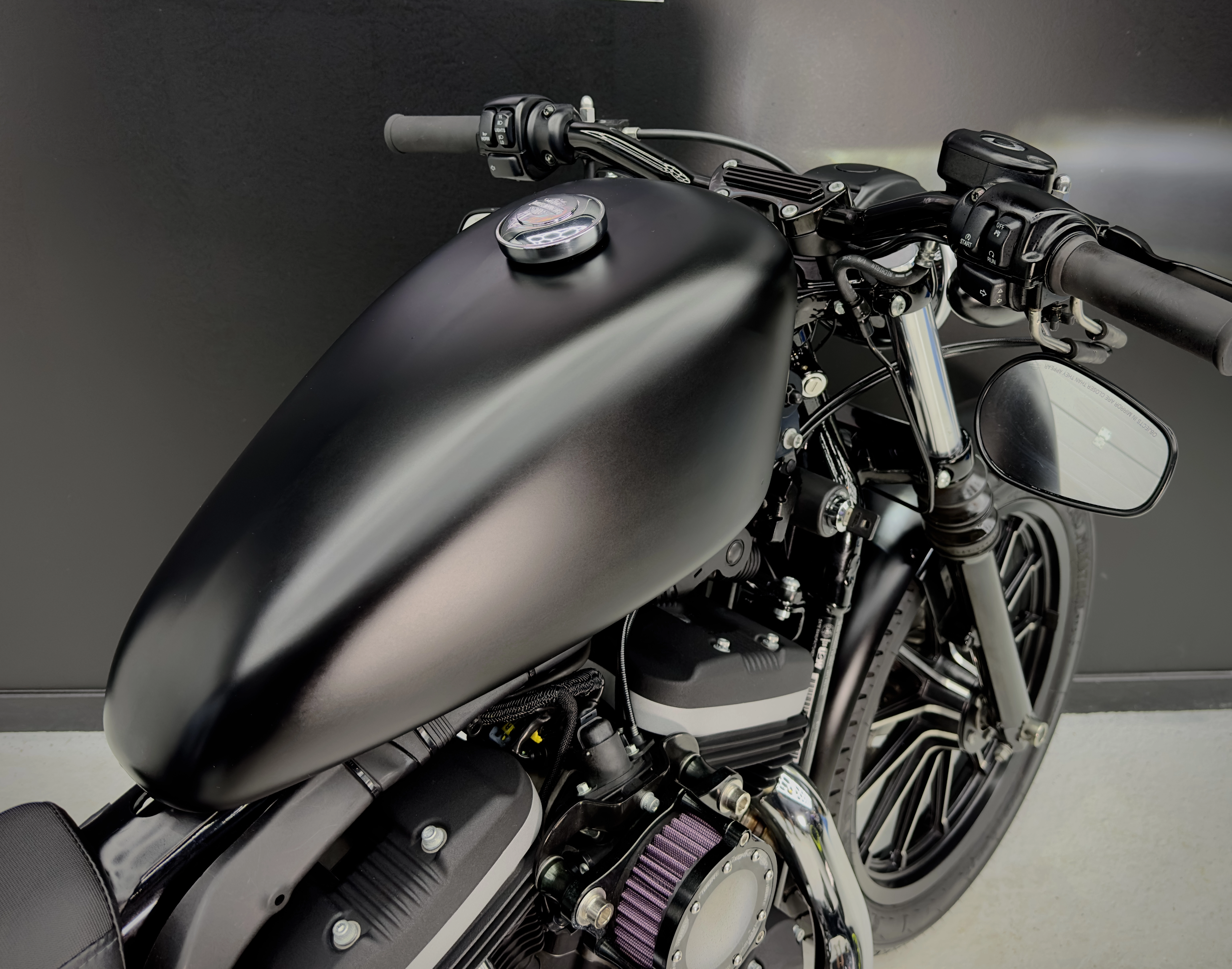 Iron 883 vue de trois-quarts