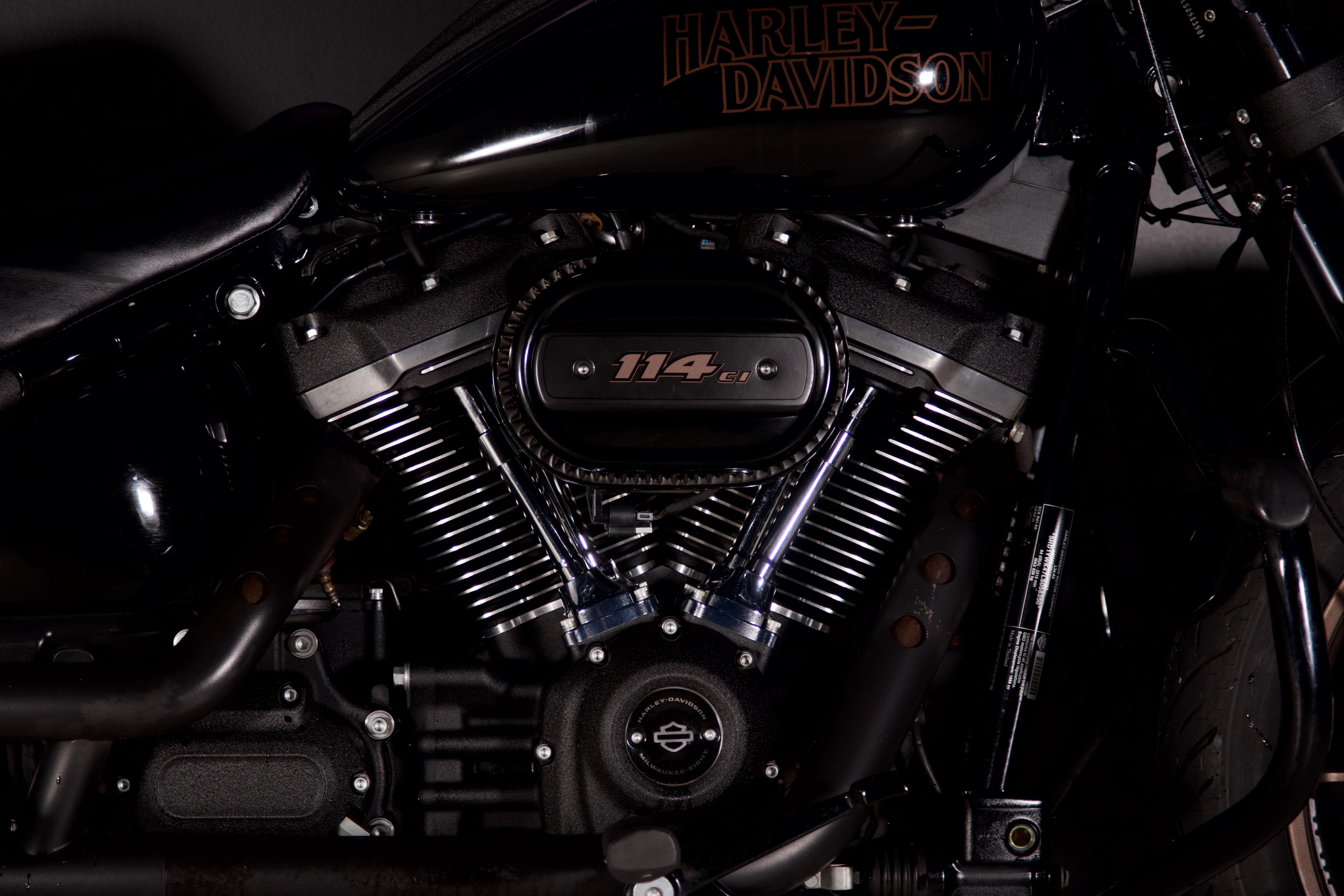 Détail des suspensions Öhlins