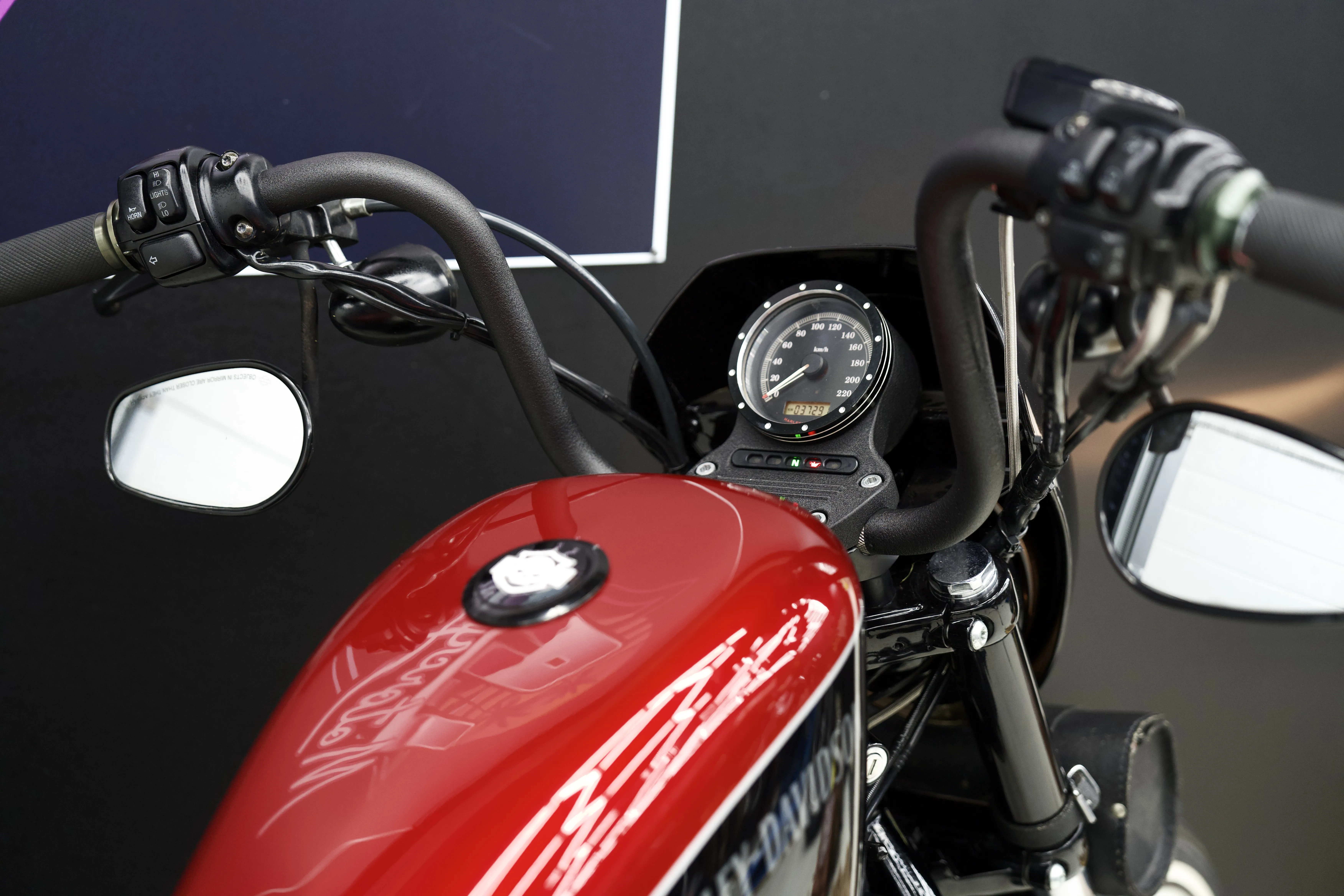 Vue de trois-quarts avant avec bulle