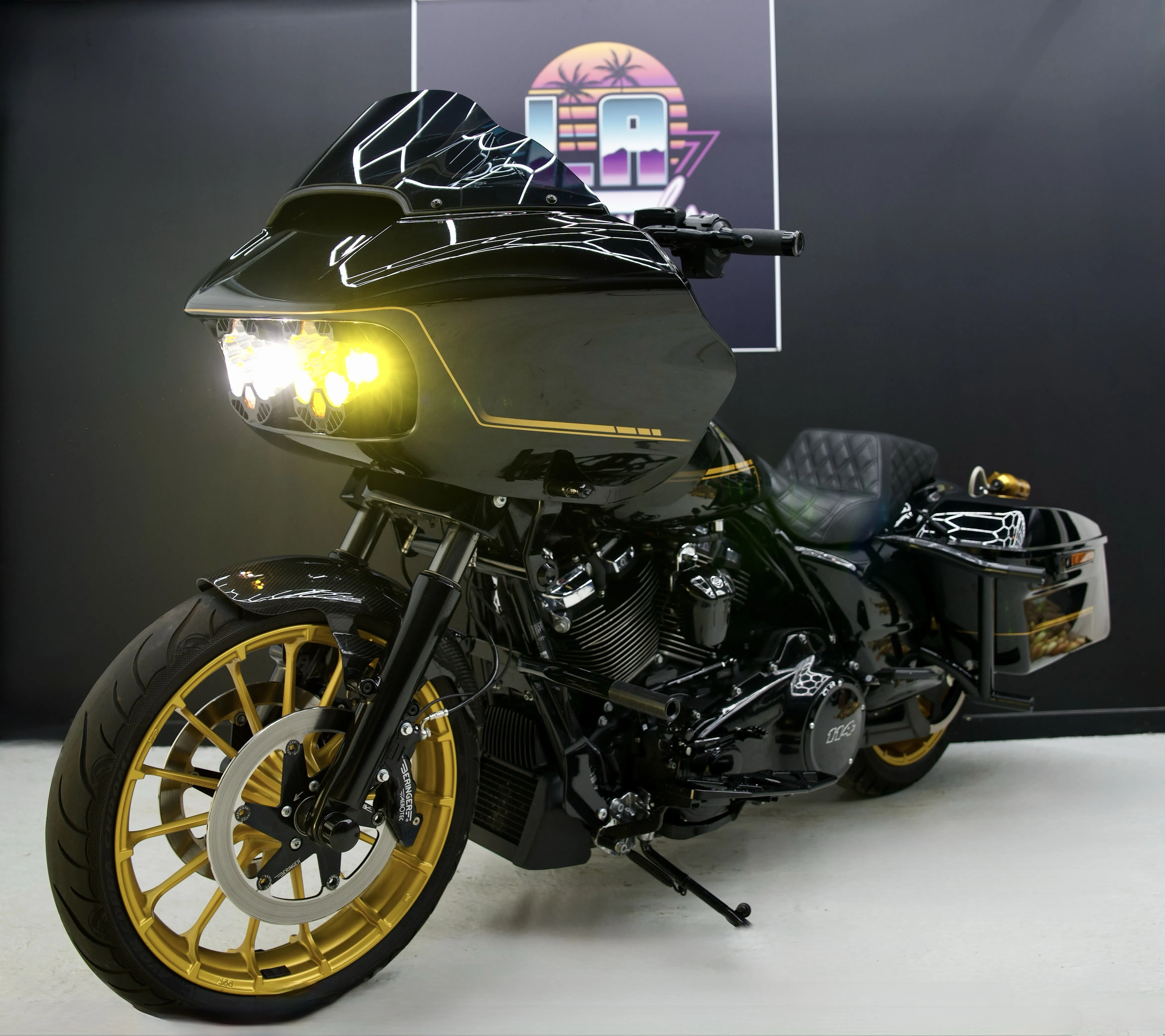 Road Glide Blackout - vue DSC00577