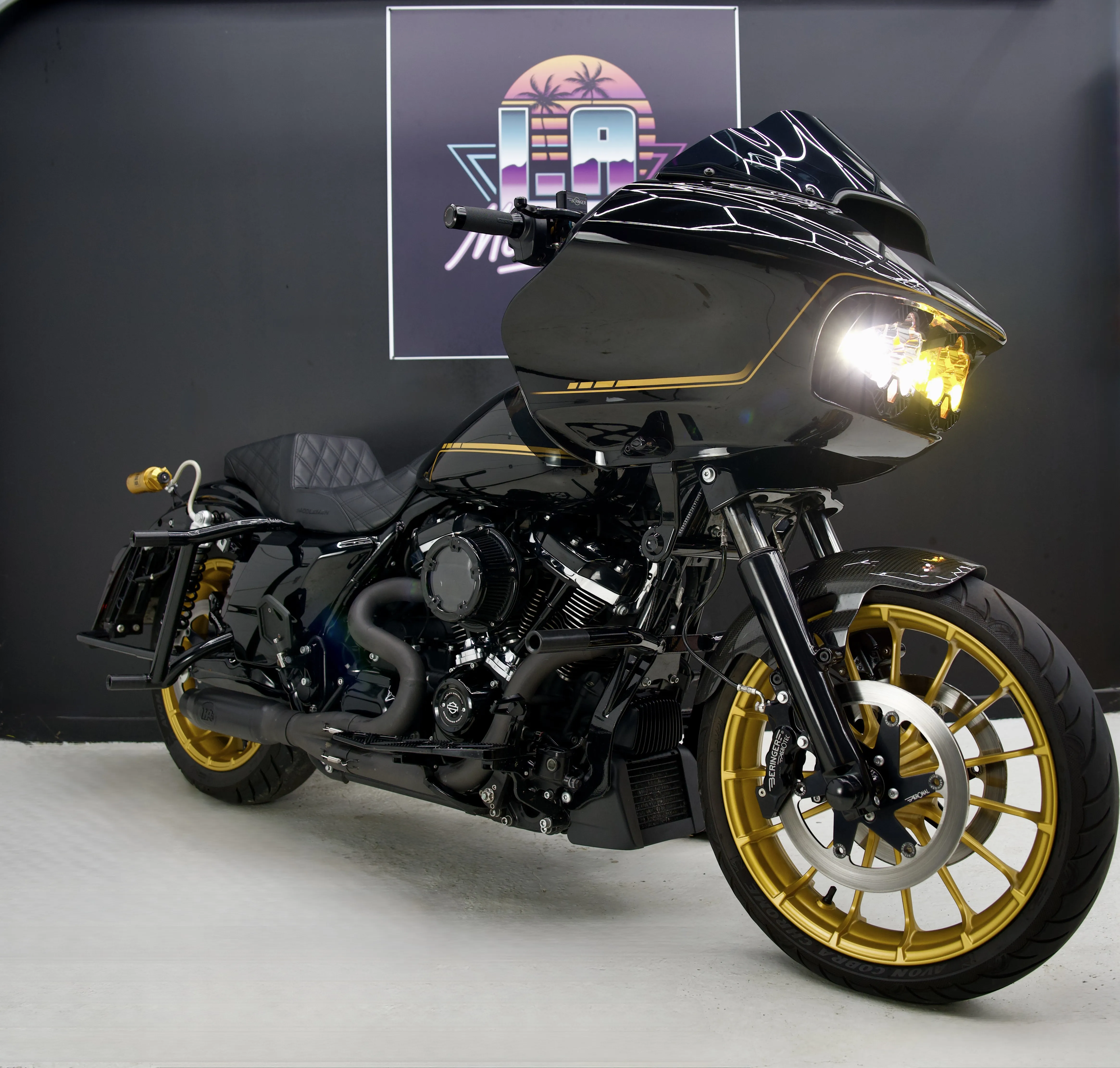 Road Glide Blackout - vue principale