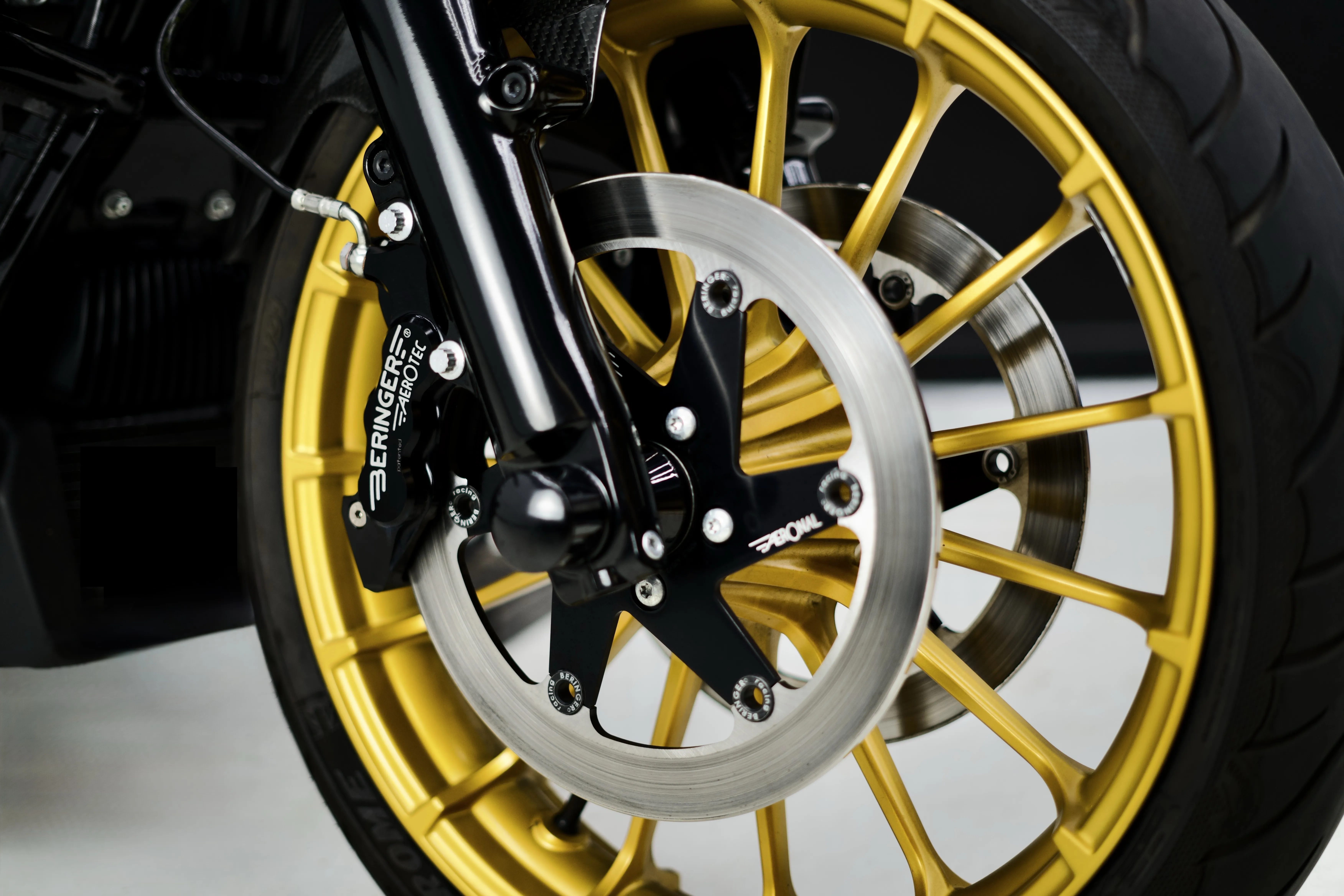 Road Glide Blackout - vue DSC00596