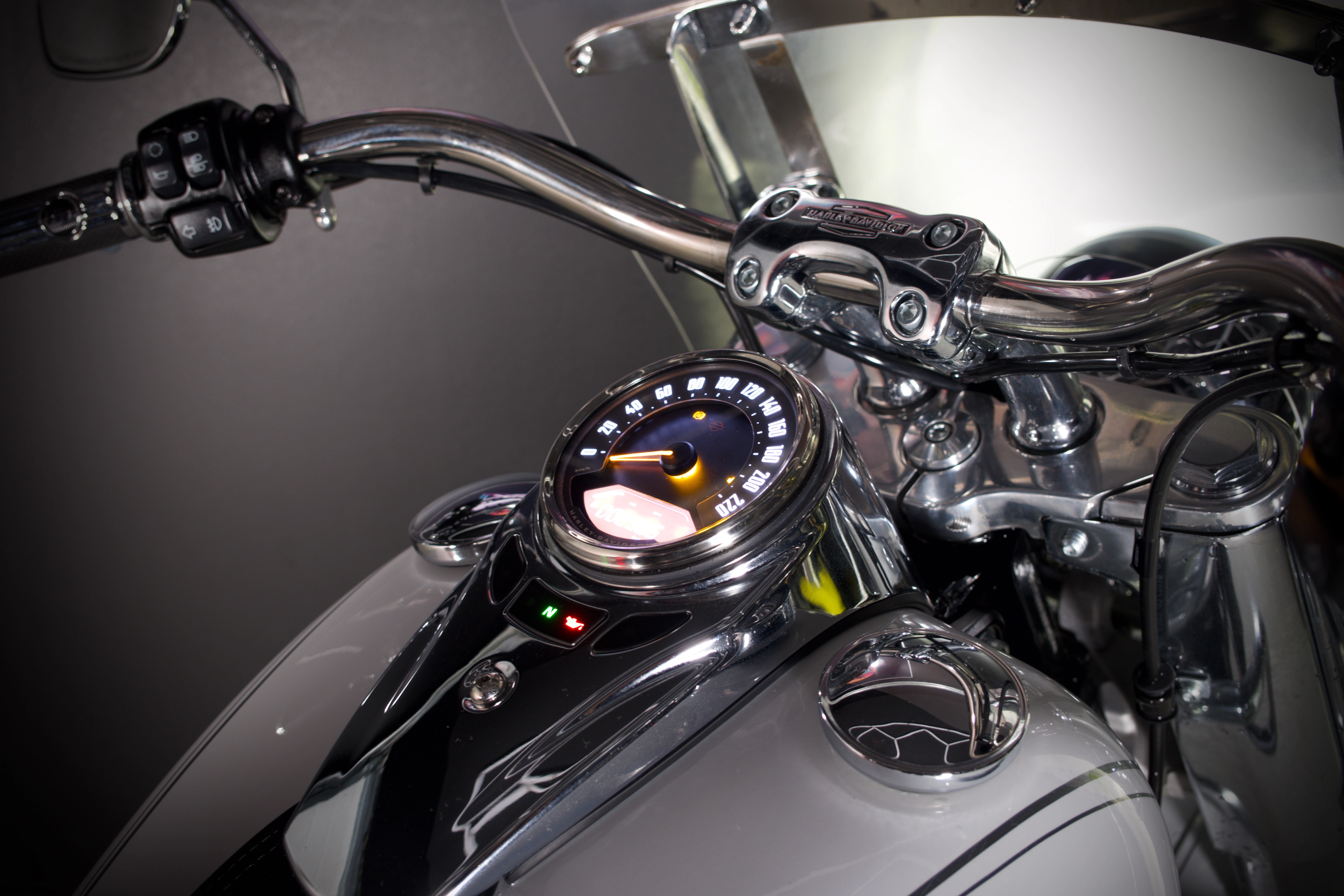 Vue du pare-brise amovible